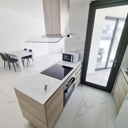 Apartament Shades Of Blue Larnaca