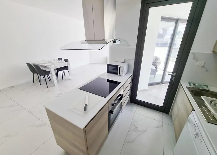 Apartament Shades Of Blue Larnaca