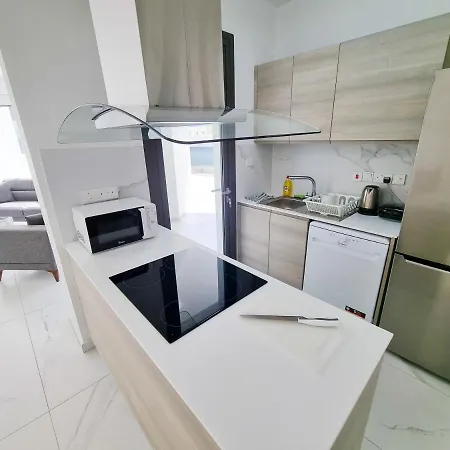 Shades Of Blue لارنكا